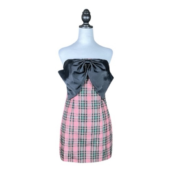 Urban Outfitters Kimchi Blue NWT Pink Plaid Bow Front Strapless Mini Dress M - Picture 2 of 8